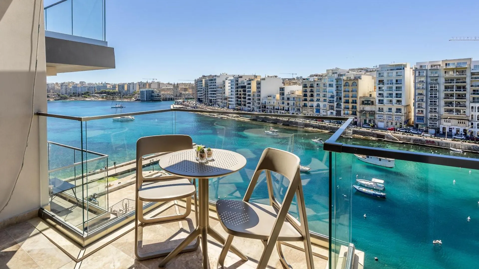 Spinola Seafront Deluxe Apartment Saint Julian's